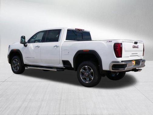 2025 GMC Sierra 3500 SLT