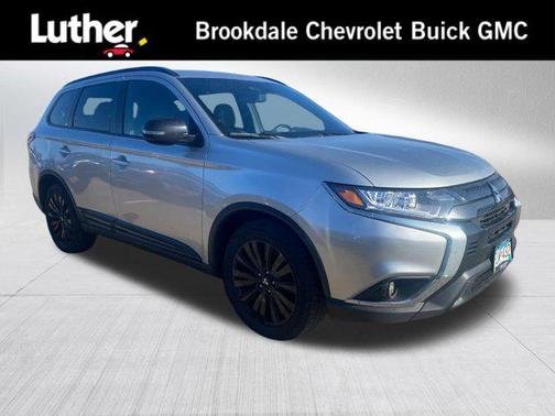 2020 Mitsubishi Outlander LE
