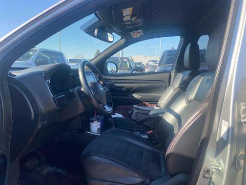 2020 Mitsubishi Outlander LE