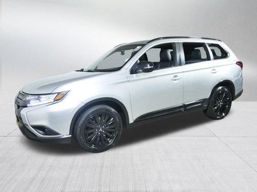 2020 Mitsubishi Outlander LE