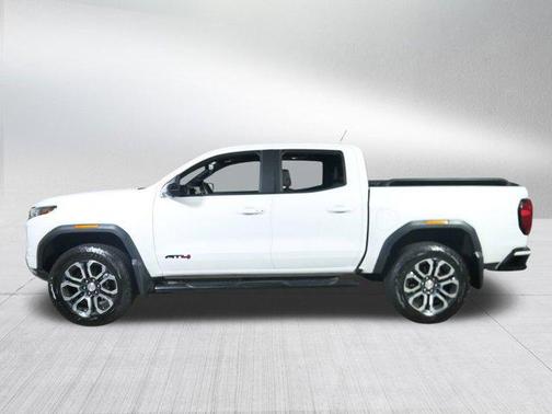 2023 GMC Canyon Base