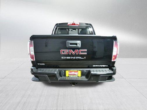 2022 GMC Canyon Denali