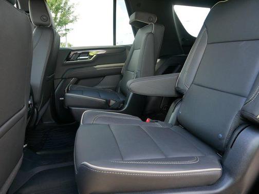 2025 GMC Yukon 4WD Elevation