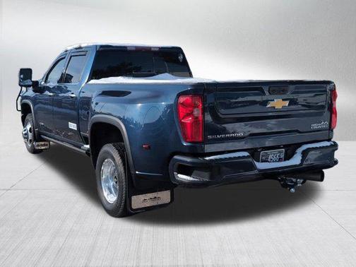2022 Chevrolet Silverado 3500 High Country