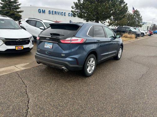 Blue Metallic 2019 Ford Edge SEL
