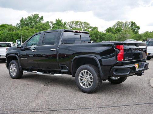 2025 Chevrolet Silverado 3500 LT
