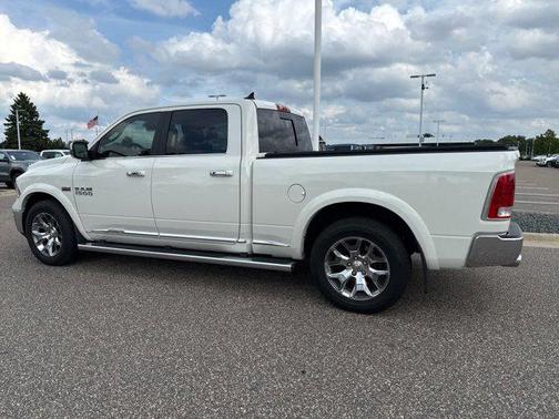 2017 RAM 1500 Limited Crew Cab 4x4 6'4' Box