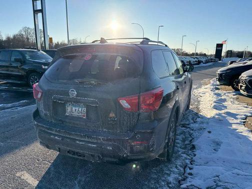 2020 Nissan Pathfinder SL 4WD