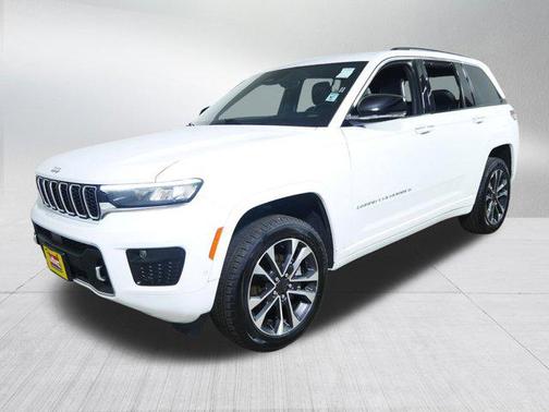 2022 Jeep Grand Cherokee Overland