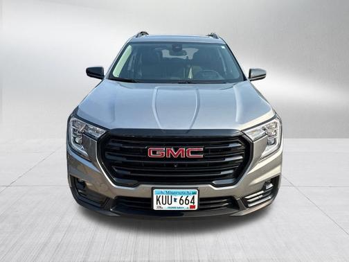 Sterling Metallic 2023 GMC Terrain SLT