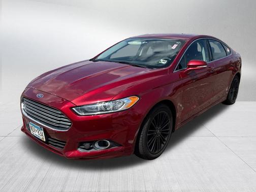 Ruby Red Metallic Tinted Clearcoat 2014 Ford Fusion SE