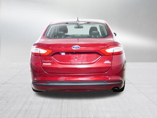 Ruby Red Metallic Tinted Clearcoat 2014 Ford Fusion SE