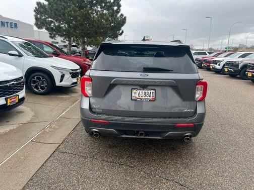 Carbonized Gray Metallic 2022 Ford Explorer XLT