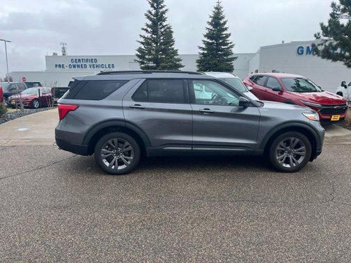 Carbonized Gray Metallic 2022 Ford Explorer XLT