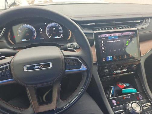 2023 Jeep Grand Cherokee Summit