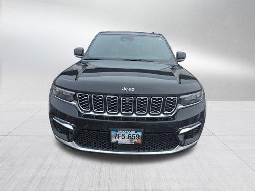 2023 Jeep Grand Cherokee Summit