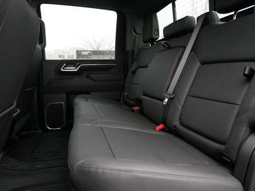 2026 GMC Sierra 3500 SLT