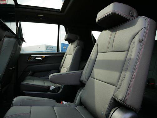 2025 Chevrolet Tahoe 4WD RST