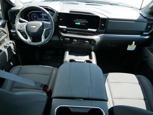 2025 Chevrolet Silverado 3500 LT