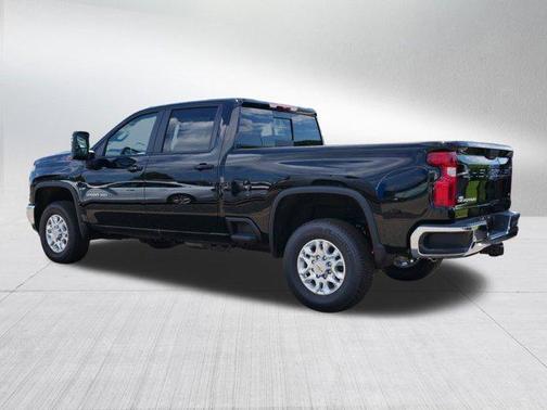 2025 Chevrolet Silverado 3500 LT