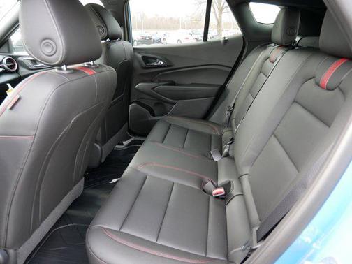 2025 Chevrolet Trax FWD 2RS