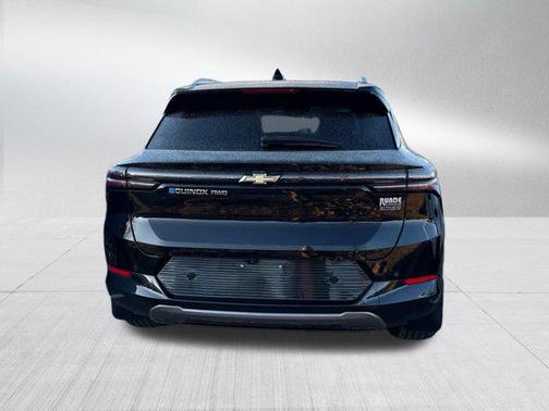 Black 2024 Chevrolet Equinox EV 2LT