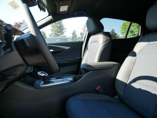 Summit White 2026 Buick Envista Preferred FWD