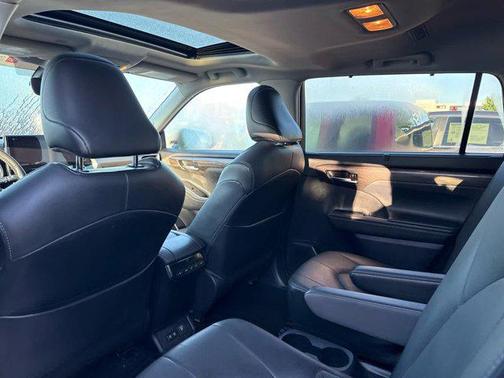 2021 Toyota Highlander Hybrid Limited