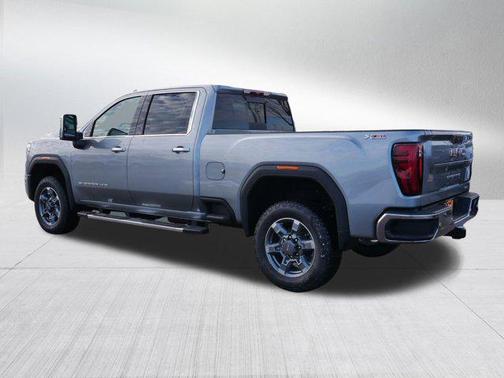 2026 GMC Sierra 3500 SLT