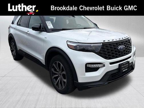 Star White Metallic Tri-Coat 2022 Ford Explorer ST-Line