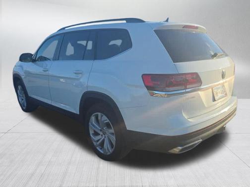 Pure White 2023 Volkswagen Atlas 3.6L SE w/Technology
