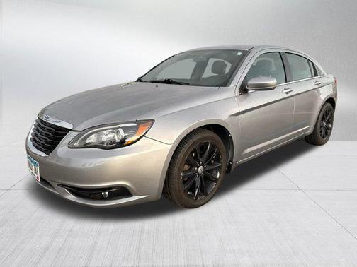 2013 Chrysler 200 Limited