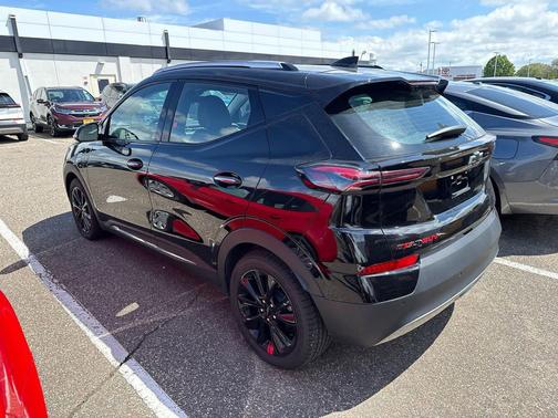Mosaic Black Metallic 2023 Chevrolet Bolt EUV FWD Premier