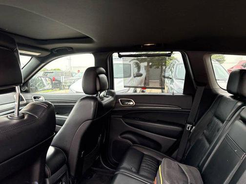 Black Forest Green Pearlcoat 2015 Jeep Grand Cherokee Limited