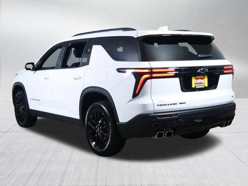 Summit White 2024 Chevrolet Traverse LT