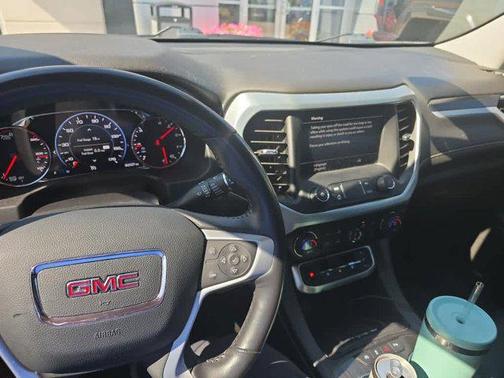 2021 GMC Acadia AWD SLT