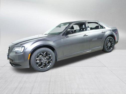 2022 Chrysler 300 Touring