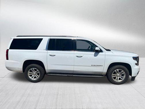Summit White 2018 Chevrolet Suburban LT