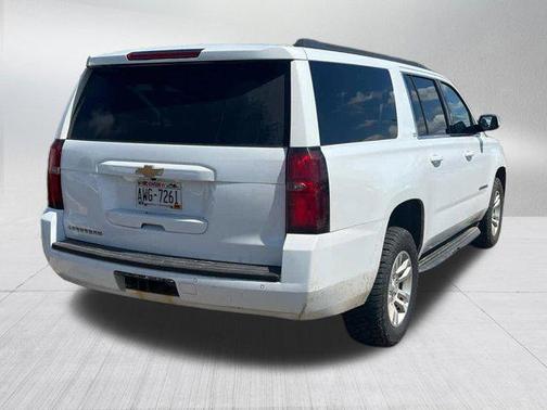 Summit White 2018 Chevrolet Suburban LT