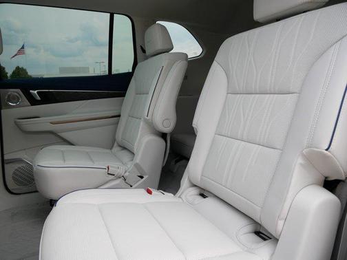 2025 Buick Enclave Avenir FWD