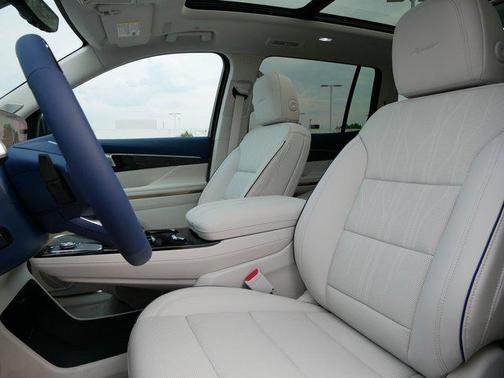 2025 Buick Enclave Avenir FWD