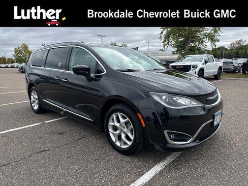 2018 Chrysler Pacifica Touring-L