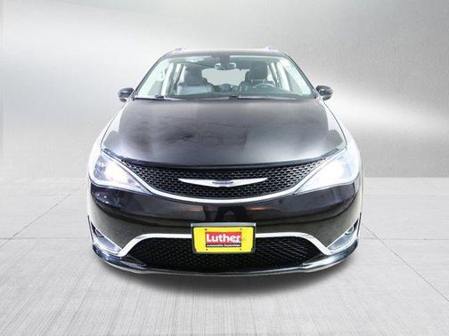 2018 Chrysler Pacifica Touring-L