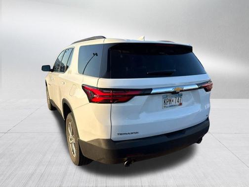 Summit White 2023 Chevrolet Traverse LT Cloth