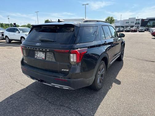 Agate Black Metallic 2025 Ford Explorer Active