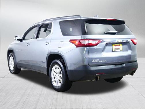 Satin Steel Metallic 2020 Chevrolet Traverse LT Cloth