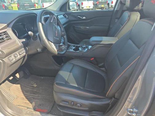 2023 GMC Acadia AWD AT4