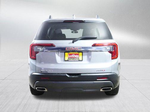 2023 GMC Acadia AWD AT4