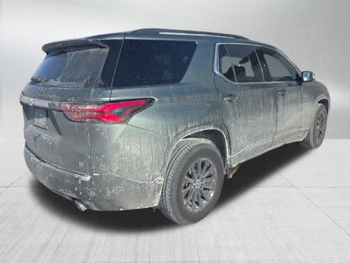 2022 Chevrolet Traverse LT Leather