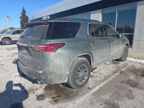 2022 Chevrolet Traverse LT Leather